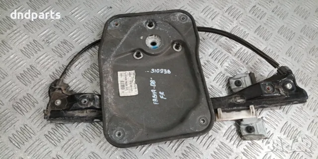 Стъклоповдигач Skoda Fabia 2008г.(преден десен)	