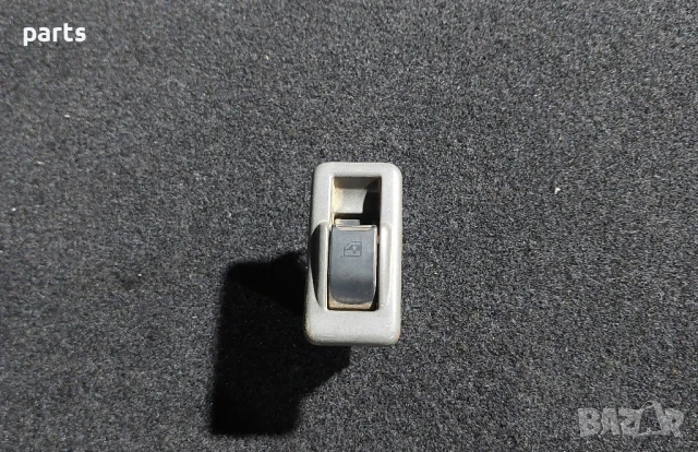 Заден Десен Бутон Ел.Стъкло Мицубиши Паджеро , снимка 2 - Части - 50453277