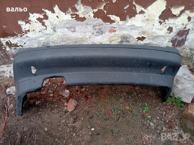 Задна броня за фолксваген пасат 2/бартер за авторадио/