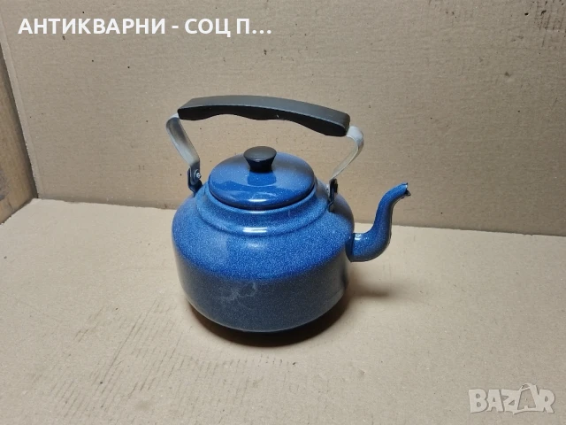 Стар Соц Емайлиран Чайник. 