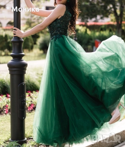 Тъмнозелена бална рокля