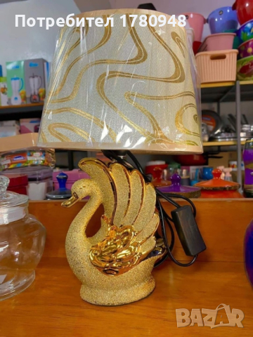 Красива лампа във формата на грациозен лебед , снимка 2 - Настолни лампи - 44840746