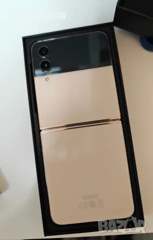 ✨ Samsung Galaxy Z Flip4 128 GB Gold ✨, снимка 4 - Samsung - 55993138