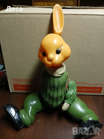 Стара руска целулоидна играчка голям заек.