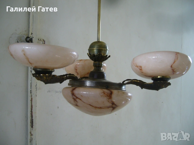 Ретро Полилей с Мраморни Плафони 