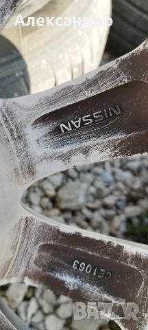 4/114.3/15 NISSAN NV 200, снимка 6 - Гуми и джанти - 53208707