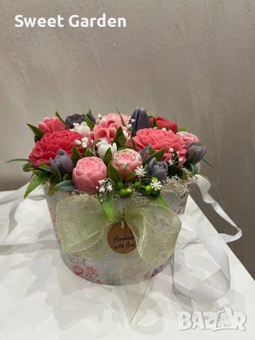  Аранжировки от ароматни ,сапунени цветя, снимка 10 - Подаръци за жени - 53234623