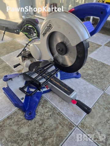 Продавам плъзгащ се комбиниран циркуляр Metabo KGS 255