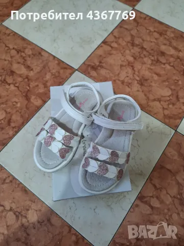 Детски сандали момиче , снимка 3 - Детски сандали и чехли - 49808585
