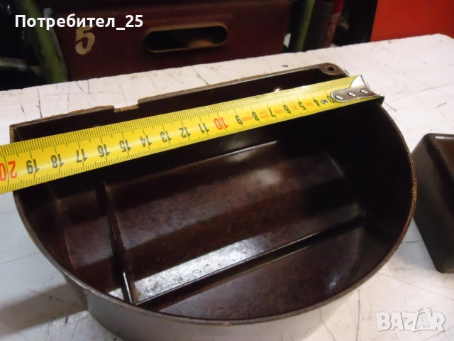 Бакелитени кутии от шевни машини., снимка 2 - Шевни машини - 53068710