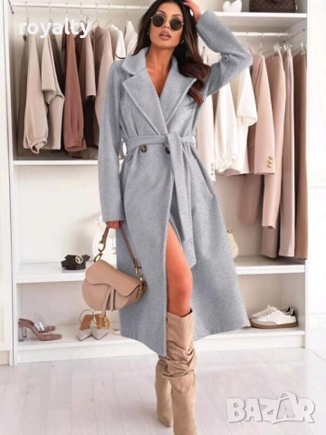 Дамско сиво дълго палто