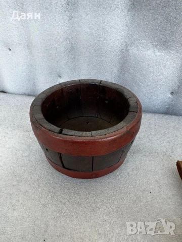 Декоративна малка дървена бъчва 