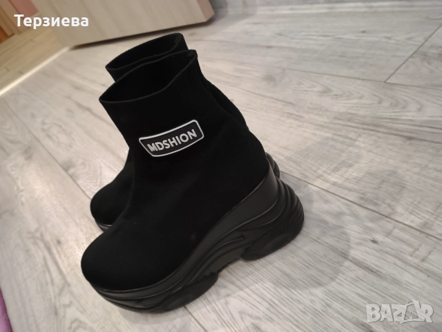 Дамски ежедневни боти на платформа , снимка 2 - Дамски боти - 51968436
