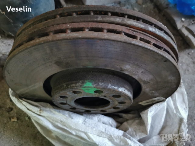 Предни спирачни дискове, снимка 4 - Части - 53644423