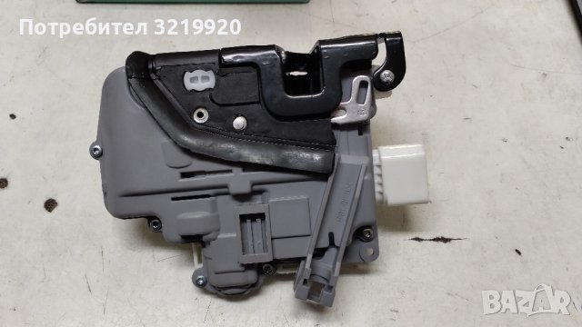 Брава предна дясна врата Сеат Ибиза/Шкода Супърб, снимка 2 - Части - 41782676