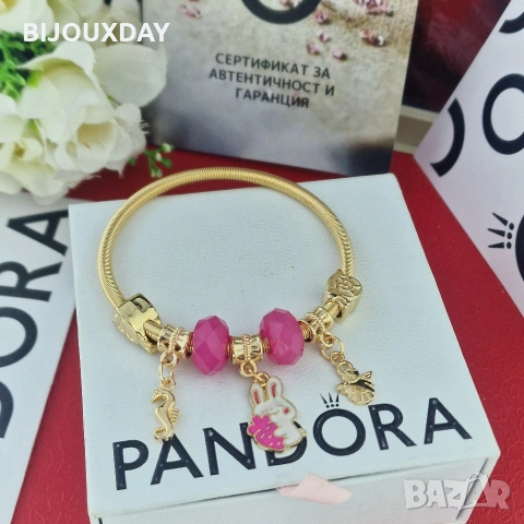 дамска гривна със зайче от медицинска стомана с 18 карата златно покритие