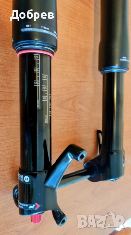 Вилка карбон RS1 RockShox 29", ход 110mm, Push Remote с Gate control, Rebound, с вкл. ос и команда, снимка 6 - Части за велосипеди - 52469478