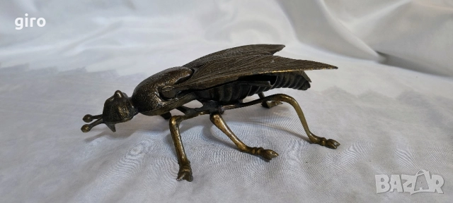 Голяма антикварна бронзова муха , снимка 2 - Антикварни и старинни предмети - 52535681