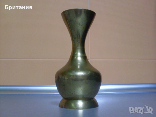 Бронзов съд- ваза.