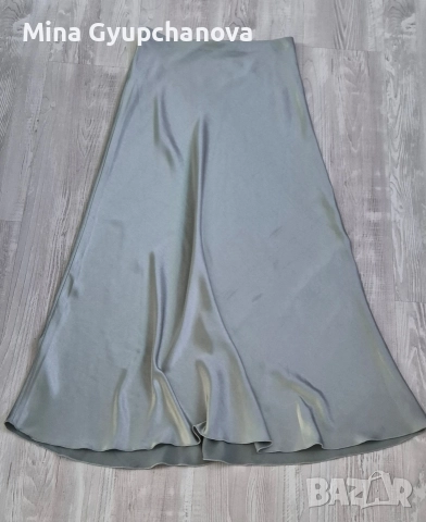 дълбока пола сатен