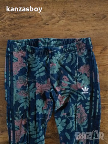 adidas - страхотно дамско долнище, снимка 4 - Спортни екипи - 35984396