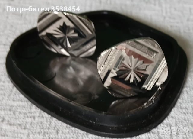 Бутонели за риза