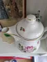 Голям чайник с интересна форма, снимка 2