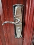 Входна врата с прагове и ключове за апартамент , снимка 3