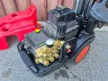 професионална италянска водоструйка interpump karcher, снимка 1