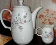 Немски порцеланов чайник и латиера, снимка 1