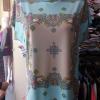 Блуза в цвят резеда с пейсли принт, снимка 1 - Тениски - 36085051