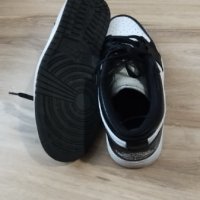 Nike air Jordan 1 retro low 100% оригинални 43, снимка 6 - Маратонки - 40785562