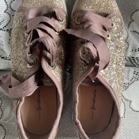 Кецове розови, обувки, бляскови, марка STRADIVARIUS, снимка 2 - Кецове - 42298739