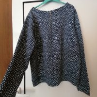 H&M блуза на фигурки с дълъг ръкав , снимка 2 - Блузи с дълъг ръкав и пуловери - 42258423