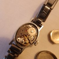 Стар механичен часовник Чаика 17 камней Сделано в СССР Часовникът работи, снимка 8 - Антикварни и старинни предмети - 41996860