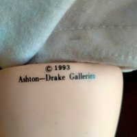 Кукла КОЛЕКЦИОНЕРСКА Ashton Drake 1993-1994 изцяло порцеланова, снимка 6 - Колекции - 41465700