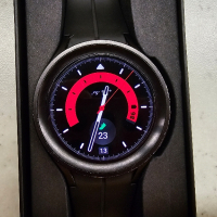 Samsung Galaxy Watch 5 Pro , снимка 2 - Смарт часовници - 44745387