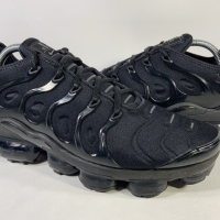 Nike Air Vapormax Plus Black / Outlet, снимка 1 - Спортни обувки - 44666572