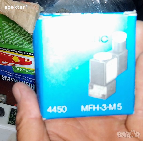 Пневматичен Електромагнитен клапан ел вентил Фесто MFH-3-M5, снимка 1