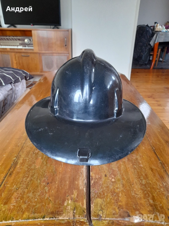 Стара Пожарникарска каска, снимка 1