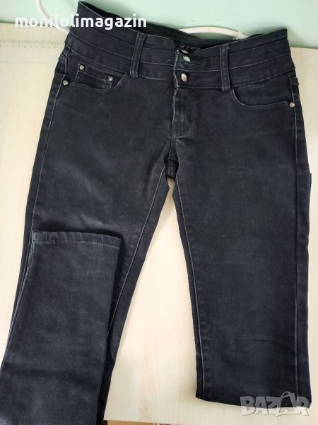 Дънките почти не са носени, нямат никакви забележки, много хубава материя, снимка 1