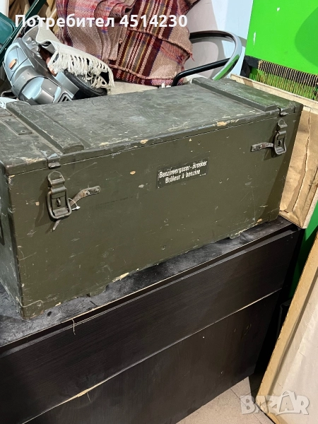 Стар Военен метален сандък кутия за съхранение, снимка 1