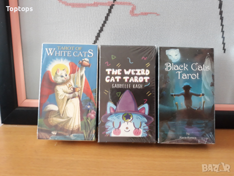 Таро карти с котки: White Cats Tarot & Black Cats Tarot & Weird Cat Tarot, снимка 1
