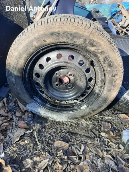 Резервна гума Тойота 15 цола Toyota Corolla Yaris, снимка 1