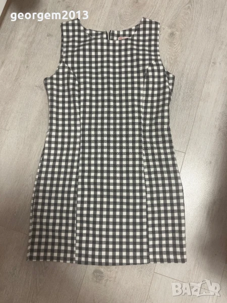 Елегантна дамска рокля, снимка 1