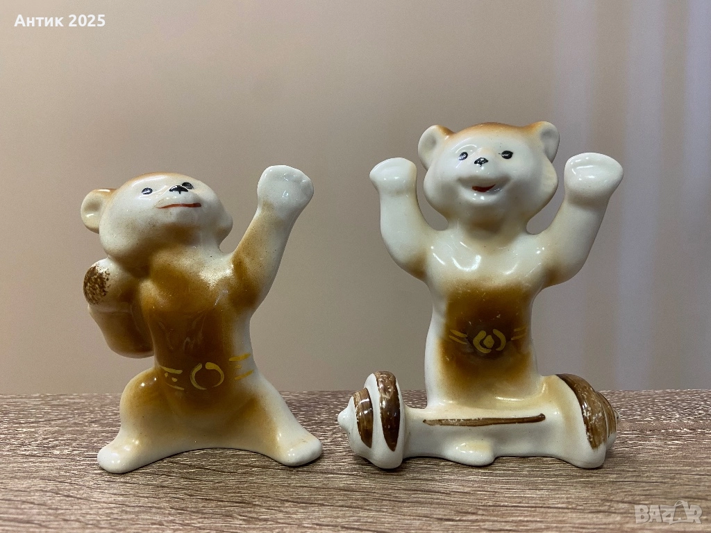 Статуетки „Олимпийски мечета“ (2 бр.), порцелан, снимка 1