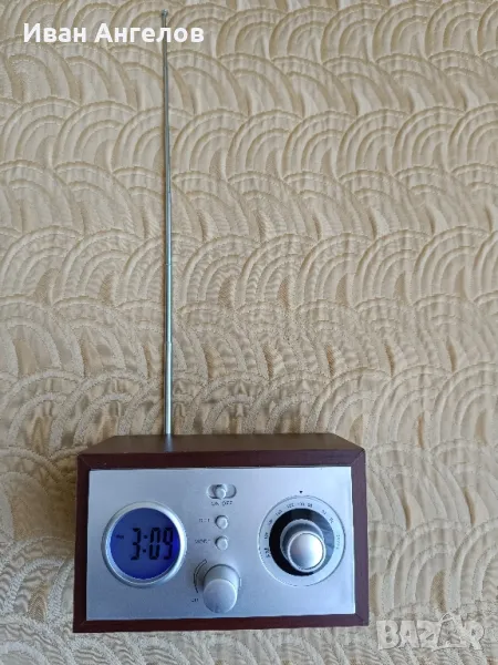 Радио часовник с аларма , снимка 1