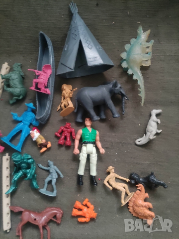 Продавам стари фигурки,играчки ,колички ,костенурките нинджи, снимка 5 - Коли, камиони, мотори, писти - 43374381