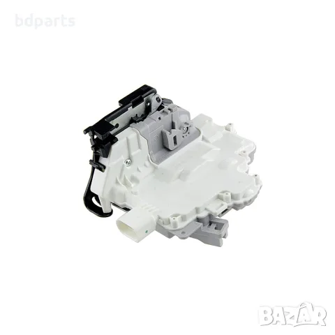 Брава за предна дясна врата VW, Passat B6, Tiguan 5N, Audi A4 A5 Q5 Q7