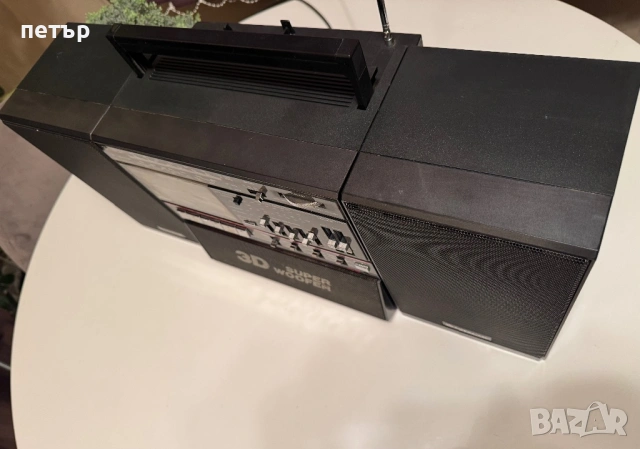 Касетофон Hitachi Trk 9230e, снимка 4 - Радиокасетофони, транзистори - 53091837